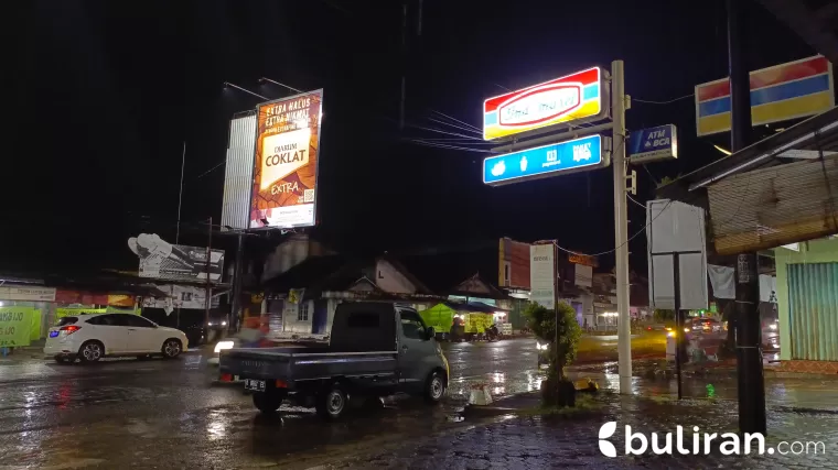 Curah hujan tinggi, di jalan raya Jepara - Bangsri (22/3/2025)