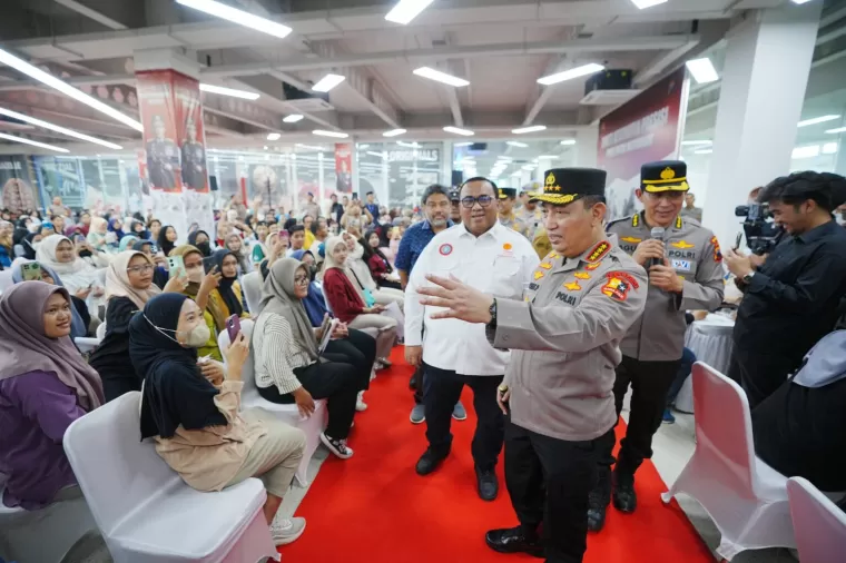 Kapolri dan Serikat Buruh Tinjau Industri Brebes, Dorong Investasi dan Lapangan Kerja (20/3/2025)