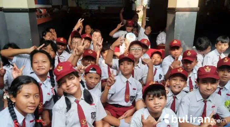 Foto siswa SD berprestasi