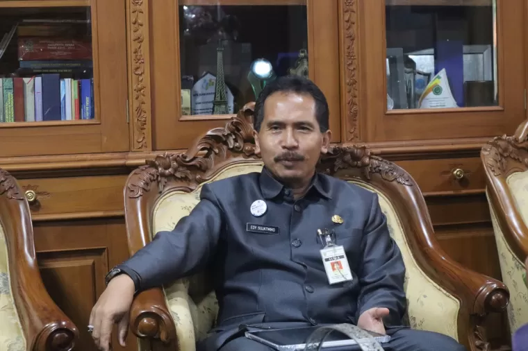 Edy Sujatmiko buka-bukaan soal pencopotan dirinya sebagai Sekda Jepara.