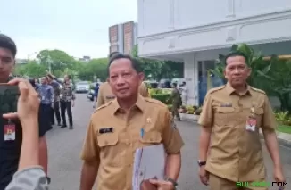 Menteri Dalam Negeri Tito Karnavian di Kompleks Istana Kepresidenan Jakarta, Gambir, Jakarta Pusat, Senin (24/3/2025).