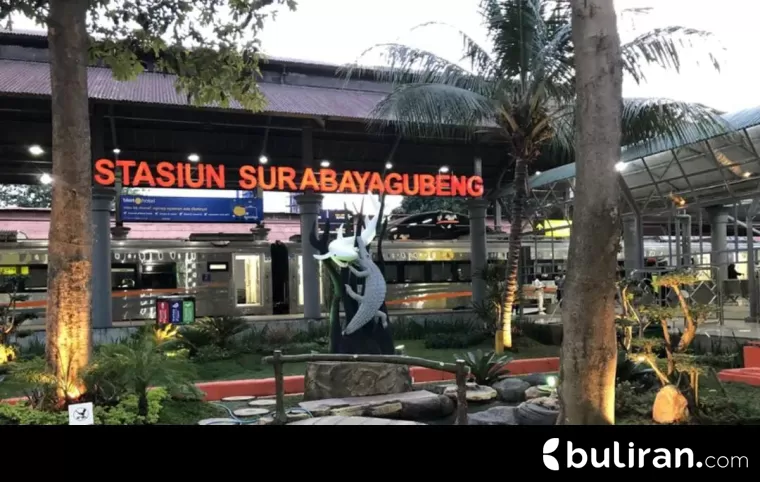 Stasiun Surabaya Gubeng, Surabaya, Jawa Timur.