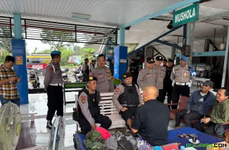 Satgas Samapta Sapu Premanisme di Kota Lama Semarang.