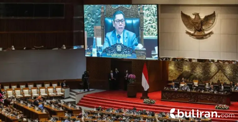 Rapat paripurna DPR masa persidangan I tahun sidang 2025-2026 dipimpin Wakil Ketua DPR, Adies Kadir.