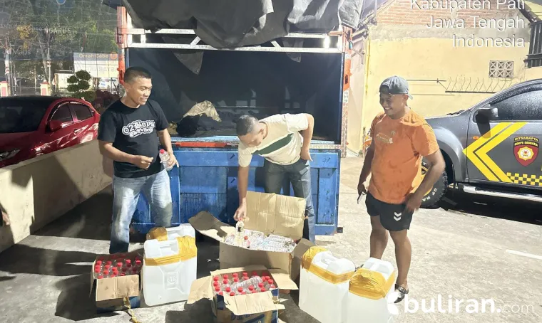 102 Botol Arak dan 4 Jerigen Miras Disita, Polresta Pati Tegaskan Komitmen Jaga Kondusifitas.