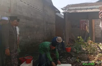 Peletakan Batu Pertama Pembangunan Gedung Serbaguna NU Jobokuto, oleh Ketua MWC NU Jepara Kota
