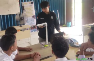 Tim Pengabdian Elektromedis IKTA Bimbing Siswa SMK Buat Alat Kesehatan Digital