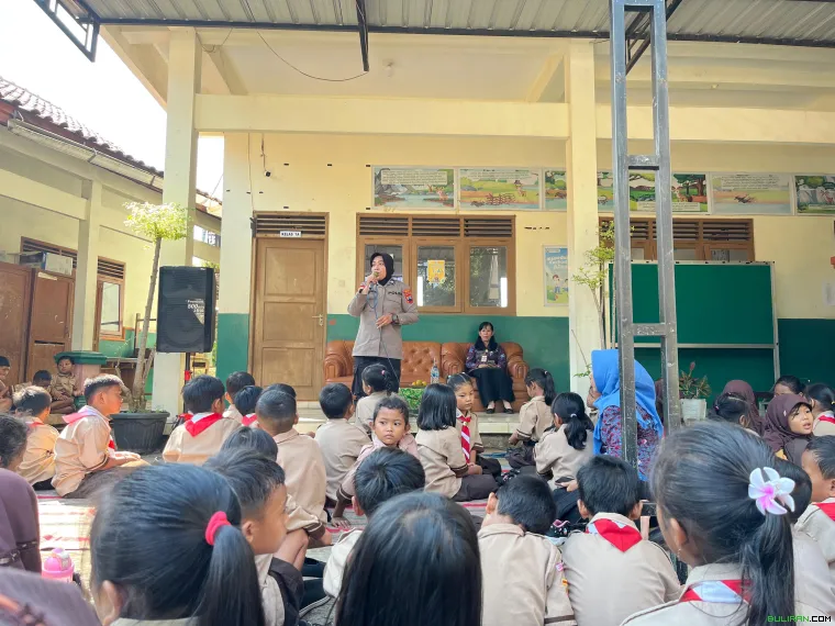 Pemateri dari Polsek Mlonggo