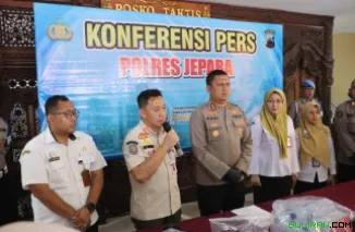 Konferensi Pers:  Penetapan tersangka diumumkan langsung oleh Kapolres Jepara, AKBP Hadi Kristanto, di Mapolres Jepara, Rabu (11/2/2026).
