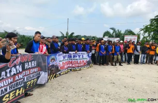Gelombang Aksi Massa Serikat Buruh FSPTI MRM Tumpah di Pabrik PT. MSS Sungai Rengas