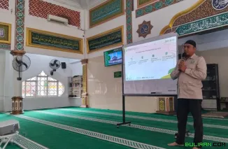 IKTA Edukasi Warga RW 13 Pekanbaru tentang Literasi Informasi Kesehatan Digital Berbasis Informatika Medis
