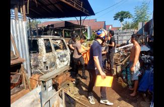 Polisi Tangani Kasus Kebakaran Rumah Penampungan Besi Tua di Nabire