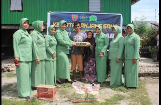 Persit KCK Cab XLIV Rem 141/TP PD XIV/Hsn Anjangsana Dalam Rangka Menyambut Hari Juang TNI AD