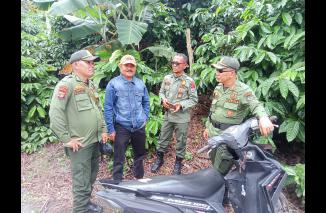 LSM TRINUSA Lampung Barat Bersinergi Dengan Dinas Kehutanan, dalam Menjaga Hutan Masyarakat