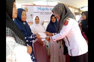 Pekon Cipta Mulya Gelar Majelis Dzikir dan Penyerahan Bantuan