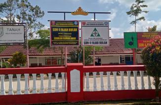 Miris!!! Kuranngya Perawatan Air bersih Dan Mck Bagi Siswa SDN 4 Pajar Bulan Dan di Duga Kepala Sekolah Slewengkan Anggaran Dana Bos
