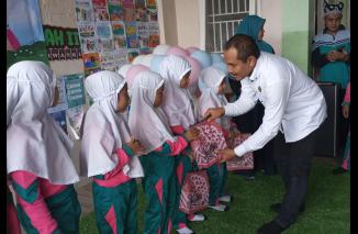 Semarak Hari Anak Nasional 2024, MI Darun Najah II Gelar Lomba Poster Anti Bullying