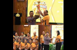 Penghargaan Kapolri untuk Jakarta Bhayangkara Presisi dan Popsivo Polwan atas prestasi di Proliga 2024