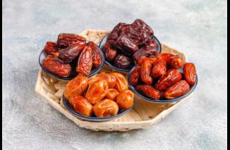 Temukan Keistimewaan 6 Jenis Kurma Populer: Bandingkan Manfaatnya!