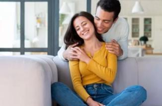 Kiat Sehari-hari untuk Membuat Pasangan Merasa Dihargai dan Cinta Setiap Hari