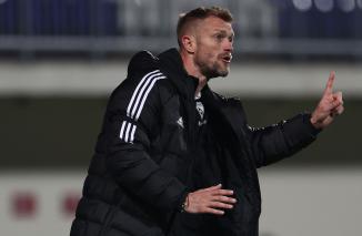 Kisah Scott Wiseman: Pelatih Ajaib yang Memimpin Dua Timnas Sekaligus