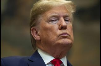 Trump Berencana Larang Warga Negara Mayoritas Muslim Memasuki AS