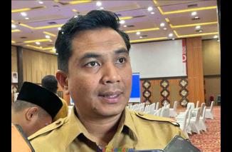 Pemko Pekanbaru Berikan Smartphone untuk RT dan RW, untuk Percepat Layanan ke Masyarakat