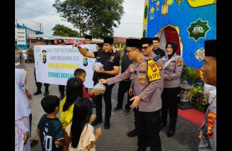 Polres Bengkalis Gelar Kegiatan "Serabi Bengkalis" Berbagi Rezeki kepada Masyarakat Selama Bulan Ramadhan