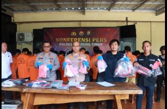 Polres Lamtim Gelar Konferensi Pers Hasil Ops Cempaka 2025