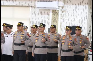 Kapolresta Manado Kombes Pol Julianto Sirait Hadiri Upacara Sertijab Sejumlah Pejabat di Polda Sulut