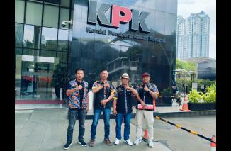 Lsm GMBI Distrik Way Kanan Sambangi KPK- Kejaksaan Agung RI dan Mabes Polri