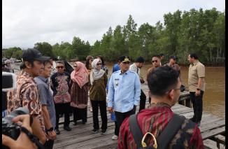Wagub Seno Tinjau Aset Pemprov di Kutim, Pastikan Administrasi Berjalan Lancar