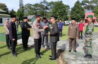 Polres Lampung Barat Berikan Kejutan Kodim 0422/LB di Momen HUT TNI ke-80