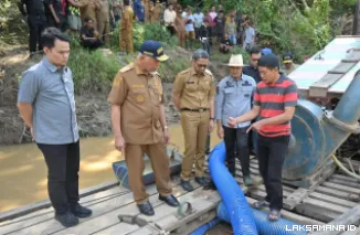"Tak Ada Lagi Tempat Kerja" &mdash; Tambang Tradisional Jadi Andalan Ekonomi Warga Sijunjung