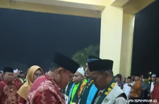 Azwar Hadi Sambut Kepulangan Jemaah Haji, 283 Warga Lampung Timur Kembali dengan Selamat