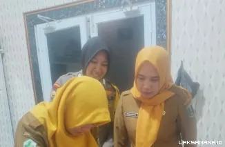 Penemuan Bayi Perempuan di Belakang Salon Gegerkan Warga, Puskesmas Sukadana Bergerak Cepat Periksa Kondisi Bayi