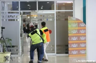 Brimob Polda Lampung Asah Kesiapsiagaan, Simulasi Penanggulangan Keadaan Darurat Digelar di Bandara Radin Inten II