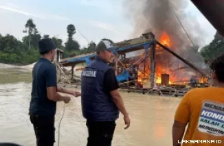 "Polres Kampar Ungkap PETI Di Gunung Sahilan -- 2 Terduga Diamankan, 12 Rakit Dimusnahkan