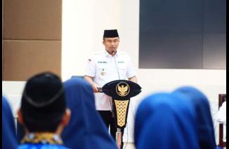 Disiplin dan Layani Masyarakat Dengan Hati, Pesan Sutan Riska kepada PNS yang Baru Dilantik