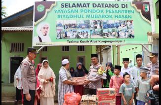 Naik Gunung, Polres Pesawaran Sambangi Santri Riyadhul Mubarak Hasan