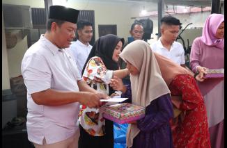 Momentum Peringatan Bulan Rajab 1444 H, Kapolres Agam Santuni Puluhan Anak Panti Asuhan