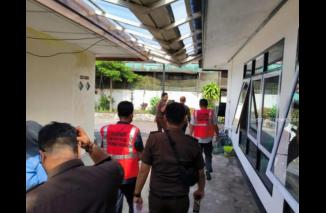 Kajari Tahan Dua Tersangka Kasus Dugaan Korupsi Kasus Panjat Tebing.