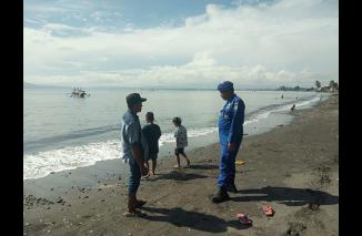 Sat Polairud Melakukan Sosialisasi Sambang Dan Patroli Di wilayah Pantai Muncar