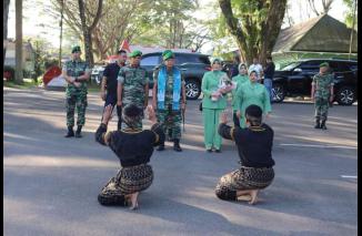 DANREM 032/WBR KOLONEL KAV. RAYEN OBERSYL KUNJUNGAN PERDANA DI KODIM 0304/AGAM