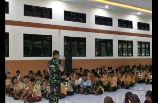 Dandim 0825/Banyuwangi Berikan Wasbang Di MAN 2 Genteng