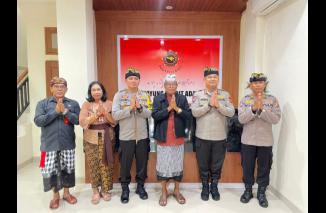 Dir Binmas Didampingi Kapolres Tabanan Silahturahmi Dengan Ketua MDA