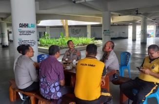 Waka Polres Langkat Giat Jum,at Curhat Di Masjid Istiqomah Kecamatan Brandan Barat, Langkat