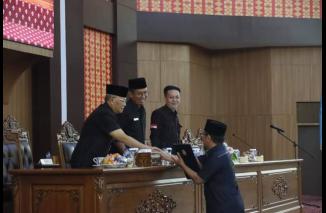 Wako Sampaikan Jawaban Eksekutif Atas Pemandangan Umum Fraksi-Fraksi Dewan