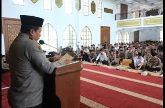 Meneladani Sejarah Nabi Muhammad SAW, Polda Jatim Peringati Isra Mi’raj