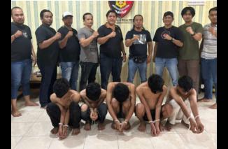 Foto Di Backup Jatanras Ditreskrimum Polda Riau,Jatanras Polres Padang Pariaman: 5 Pelaku Pembunuhan di Lubuk Alung Di Tangkap Di Panger Pekanbaru